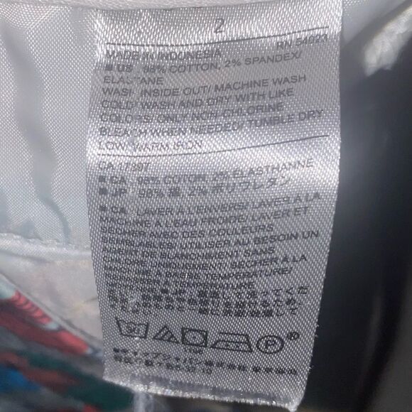 Banana Republic Women's Multi-color Floral Shorts Size 2. Waist is 15” - Picture 4 of 6